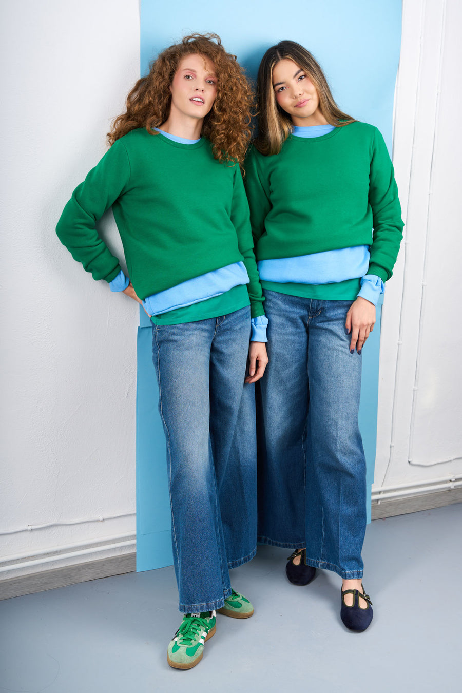 Green sweatshirt with detachable print