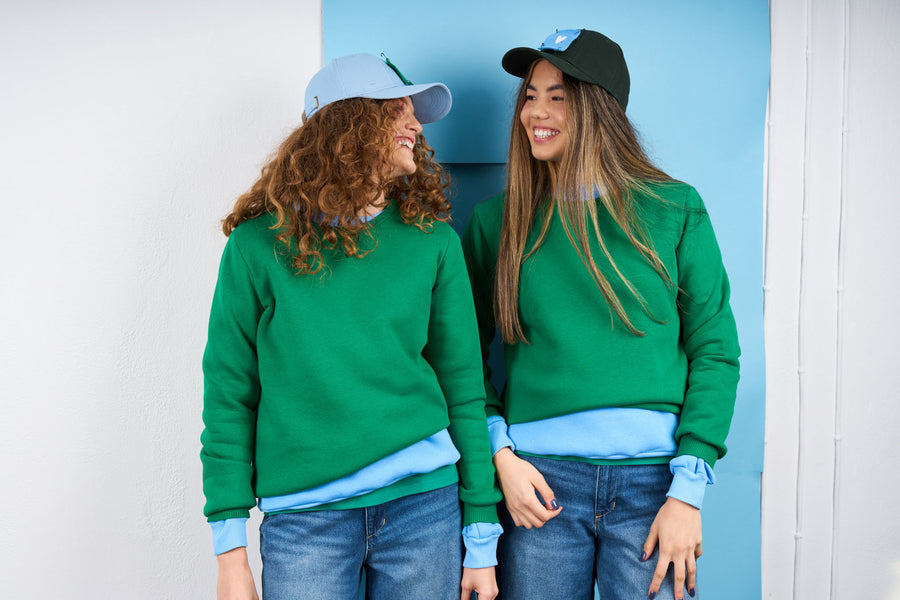 Green sweatshirt with detachable print