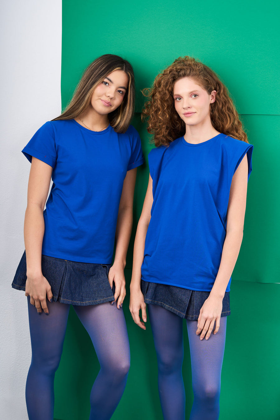 Blue t-shirt with detachable prints